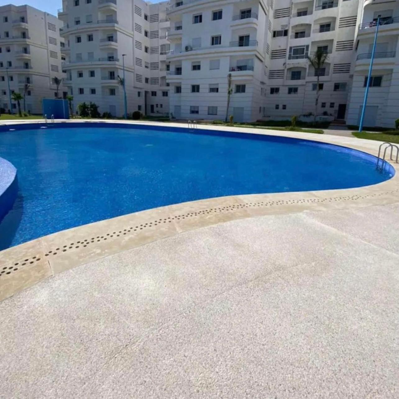 Elegant Appartement Avec Un Acces Piscine Jardin Parking Sous-Sol Et Wifi Haut Debit Fibre Optique Tanger Ngoại thất bức ảnh
