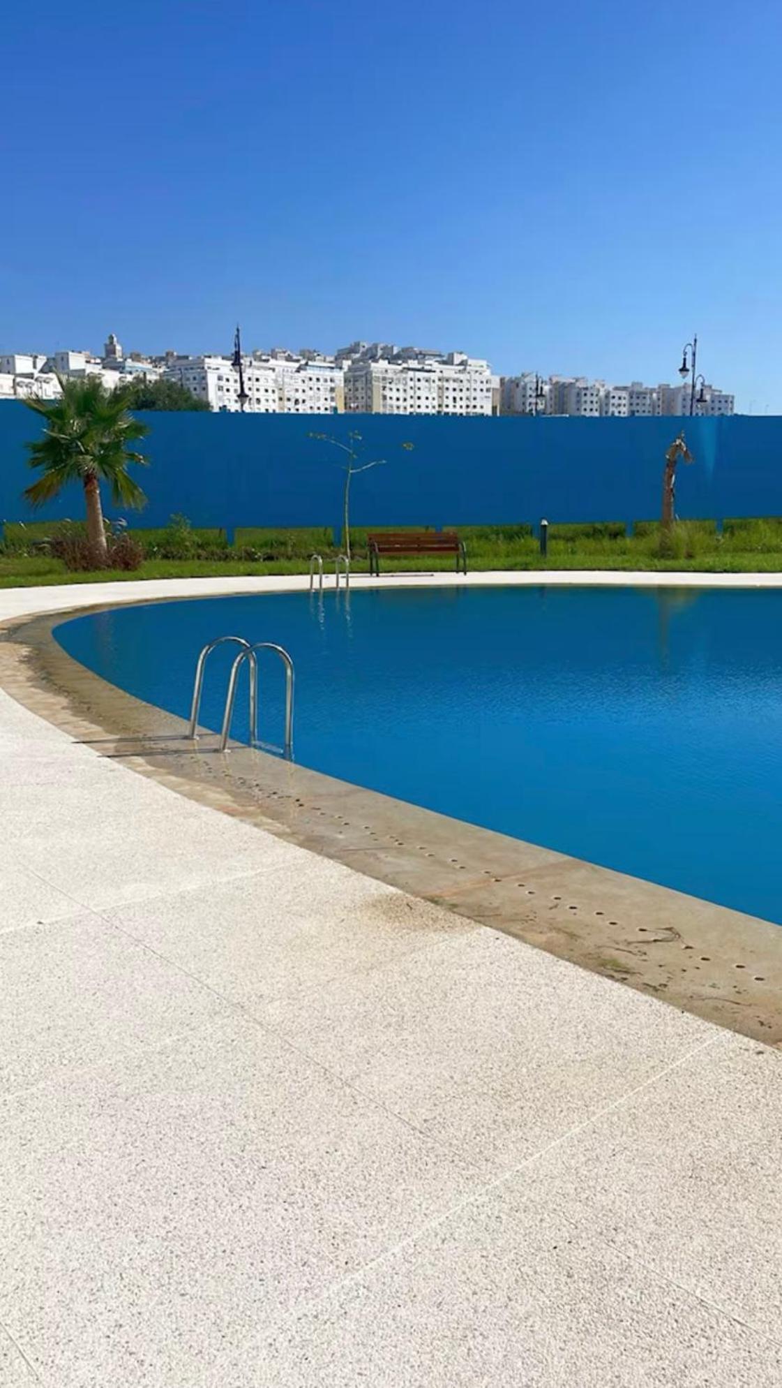 Elegant Appartement Avec Un Acces Piscine Jardin Parking Sous-Sol Et Wifi Haut Debit Fibre Optique Tanger Ngoại thất bức ảnh